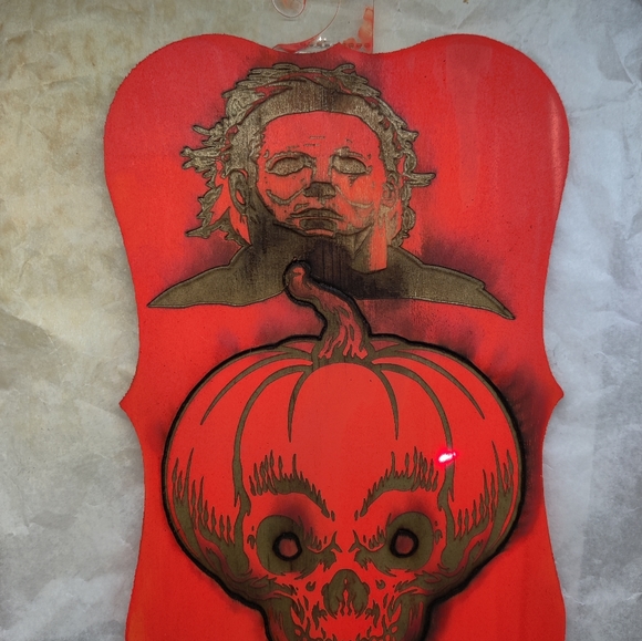 Micheal Myers pumpkin engraved - Picture 3 of 4